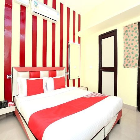 Oyo 12038 Hotel Alishan Chandigarh Bagian luar foto