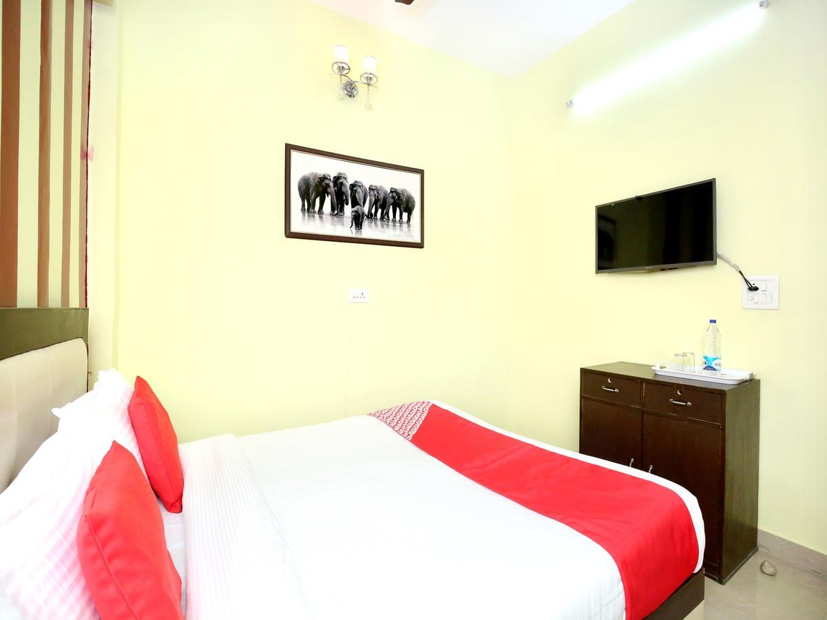 Oyo 12038 Hotel Alishan Chandigarh Bagian luar foto
