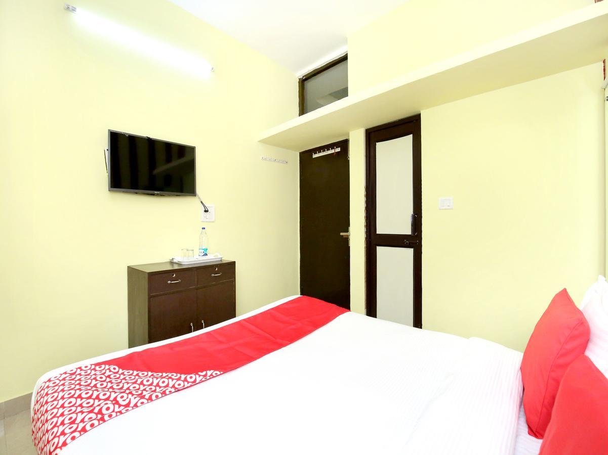 Oyo 12038 Hotel Alishan Chandigarh Bagian luar foto